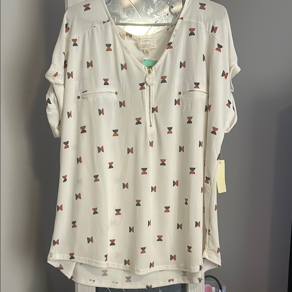 Flower & Feather Cream and Red Patterned Blouse